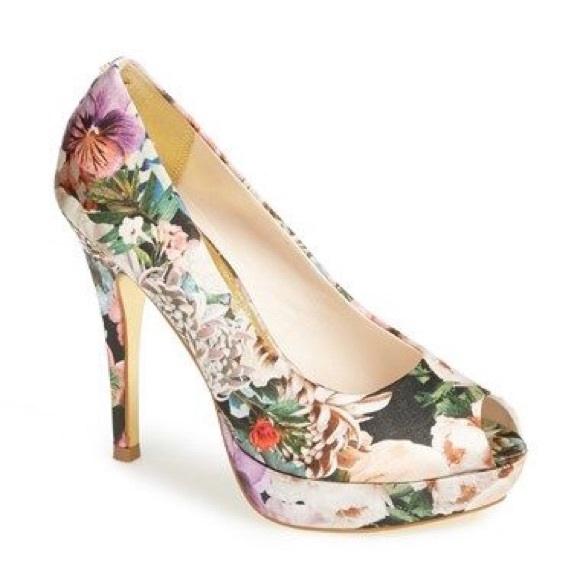 Ted Baker Svanad Green Satin Floral Leather Peep Toe Platform High Heel Pumps - Picture 2 of 7